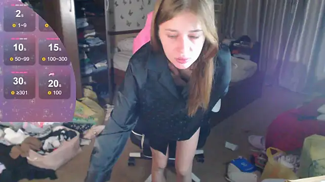 Kira_honeyy live cam on StripChat