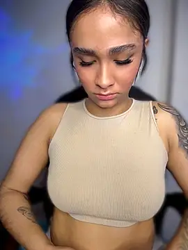 Isabella-Teen