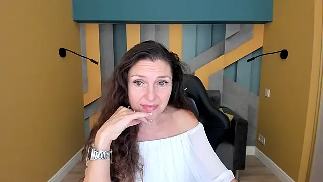 EllaLong live cam on StripChat