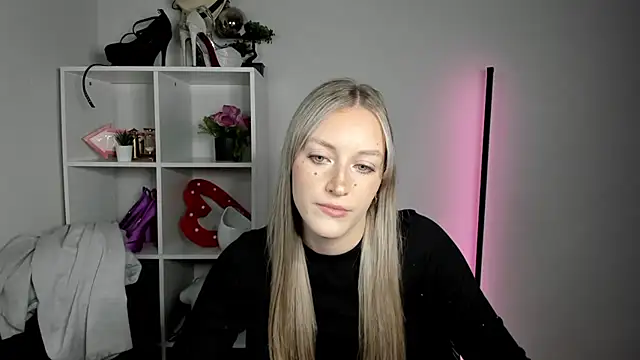 EvelynBlond