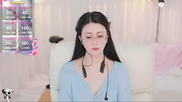 Yanyanyan66 live cam on StripChat