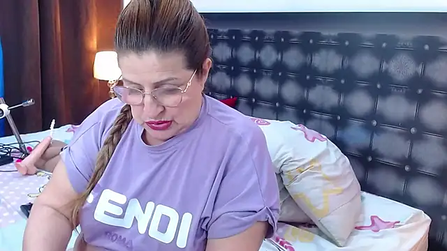 sandra_20 live cam on StripChat