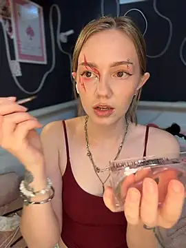 MilaMoone live cam on StripChat