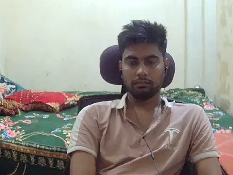 Bikrom1235 on Stripchat