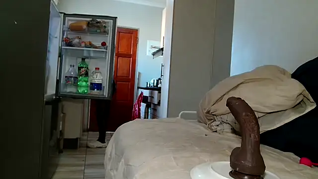 KinkyJXxX on Stripchat