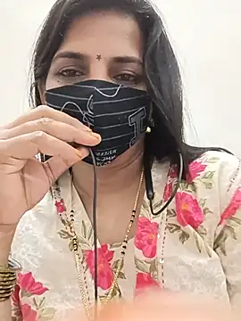 Tamil-HoneyQueen