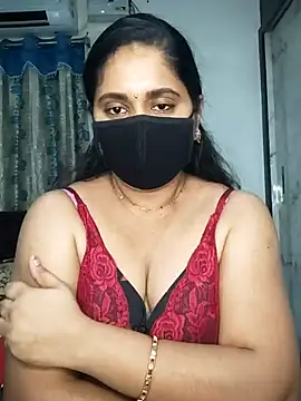 doly_thebubbly (F young) - Boobs oil massage in public..