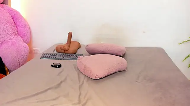 arianablackk (F milf) - ✨RUB THAT TIGHT PUSSY✨