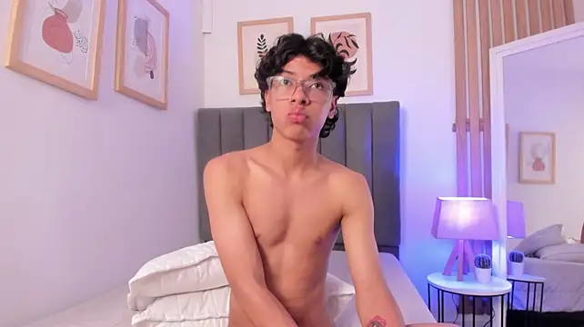 Adams__Bobby live sex cam