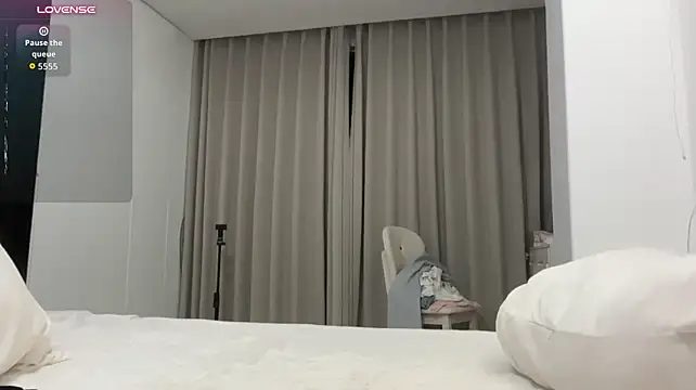 IamAmeliaaa live cam on StripChat