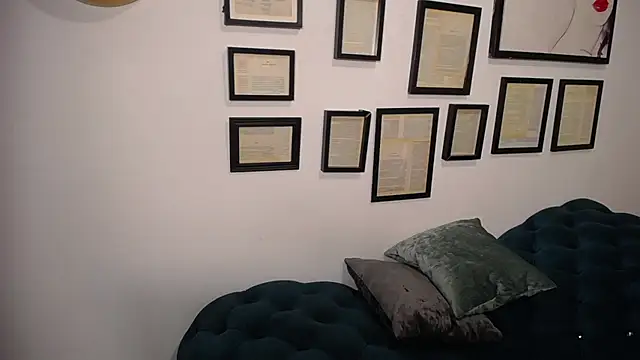 Tania_Monroe
