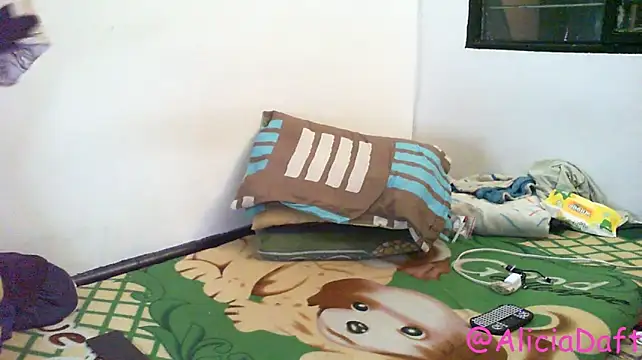 Smoke_trip_Alicia