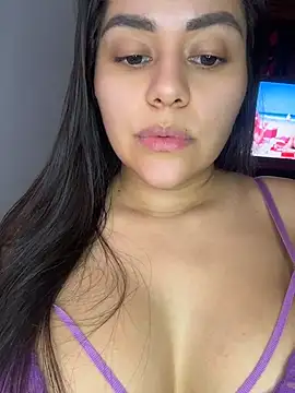 SaraaRivera live cam on StripChat