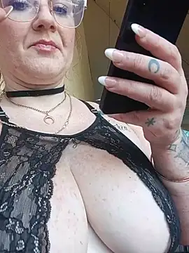 nakedgarbageperson