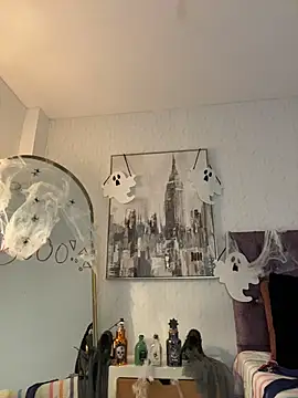 honeymollyx (F young) - BRA OFF + BOUNCE MY TITS FOR U