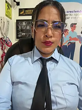 MAYE__13 live cam on StripChat