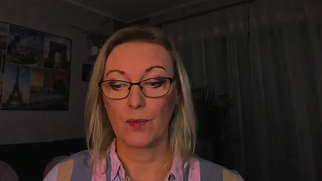 vanessa_chat live cam on StripChat