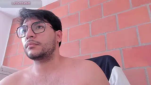 Pauldiazz live cam on StripChat