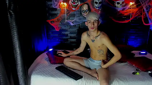 jake_bunny1 live cam on StripChat