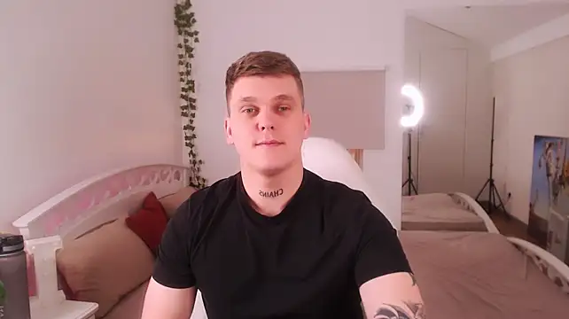 HotVanee live cam on StripChat
