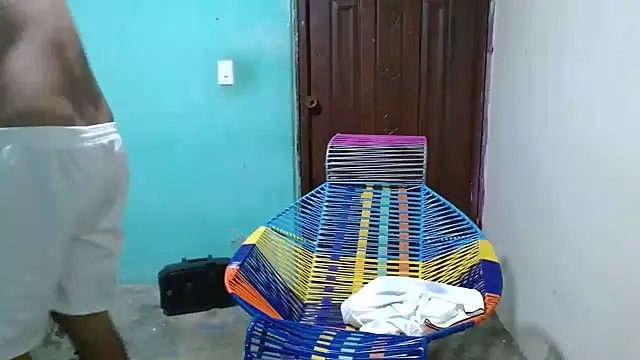 Lil_condor_baby webcam