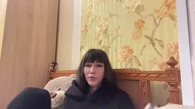 MaganLothspeich live cam on StripChat