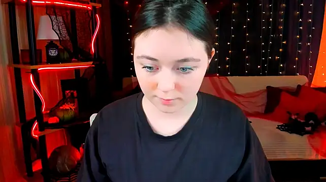AlluringLookk webcam