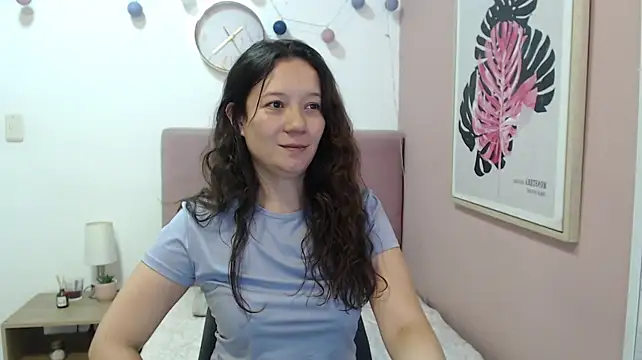 lanna_1878 live cam on StripChat