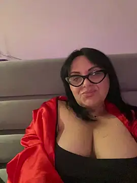 Vanillaecho7632 live cam on StripChat