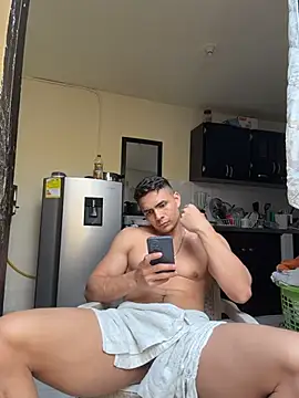 ChoreyTaiylor live cam