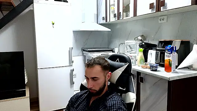 RyanStorm_ webcam