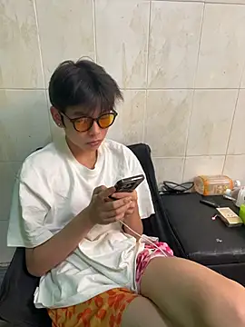 DDD_17 live cam