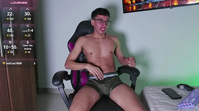 Phillip_collinss live cam on StripChat