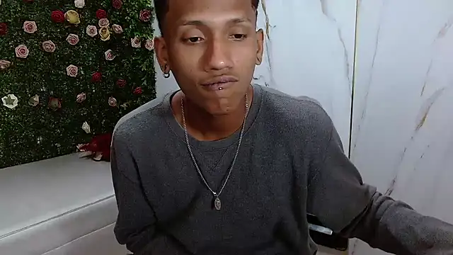 ManSant live cam on StripChat