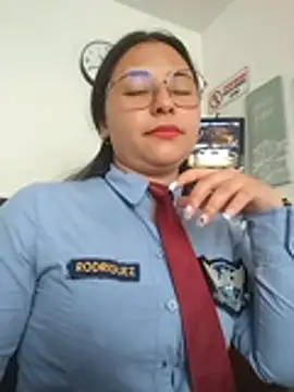 Queen_linda1 live cam on StripChat