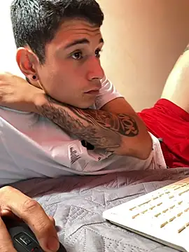 aronmax_ live cam on StripChat