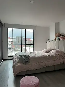 Cloee_Rainbow1 live cam on StripChat