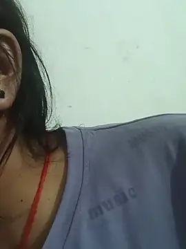 BIG_NEHA66A live cam on StripChat