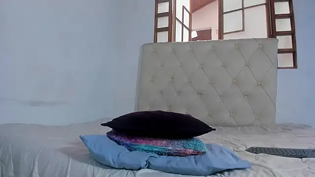 oliver_price1 live cam on StripChat