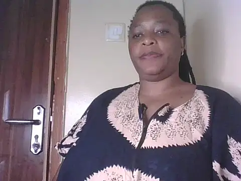Aminatta_1 live cam on StripChat