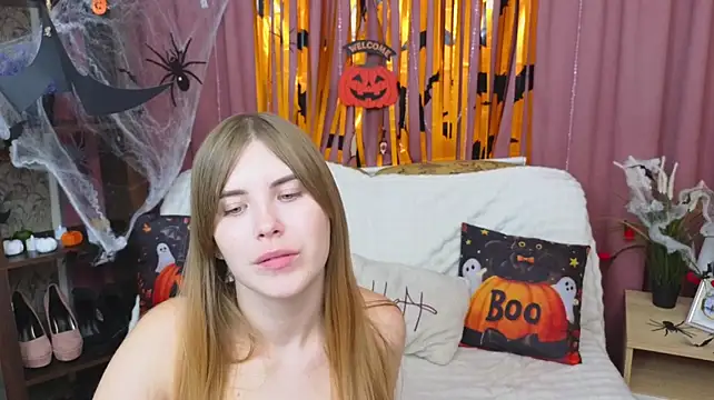 EmilyCuper_ live cam on StripChat