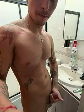 KAIRUIZ live cam on StripChat