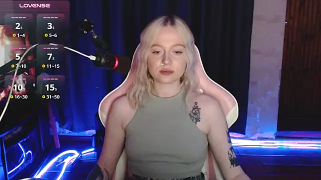 lisa_fantasyy live cam on StripChat