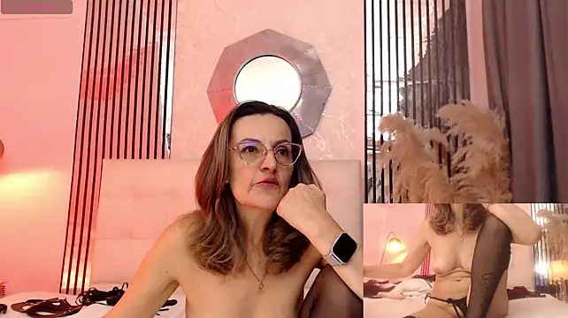Abril_SexxX live cam on StripChat