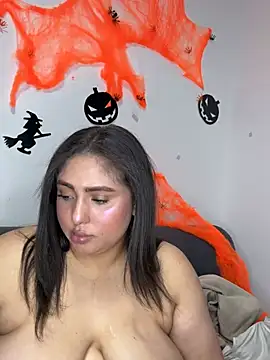 Selenee23 live cam on StripChat