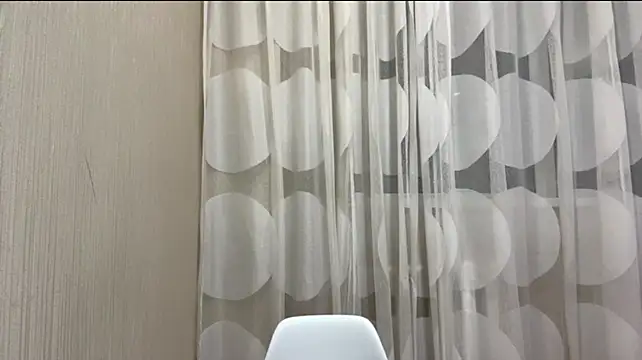 TawnaQasba live cam on StripChat