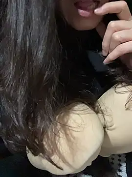 ZhiXia-520 live cam on StripChat