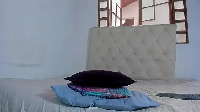 oliver_price1 live cam on StripChat