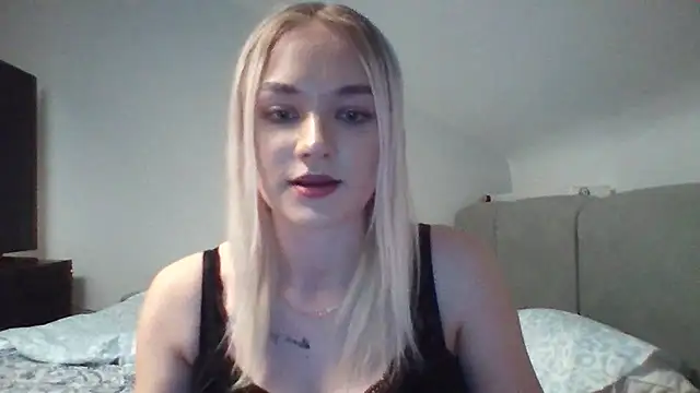 RoseSexyBlonde