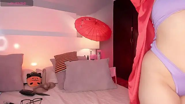 Emily_robertss1 live cam on StripChat